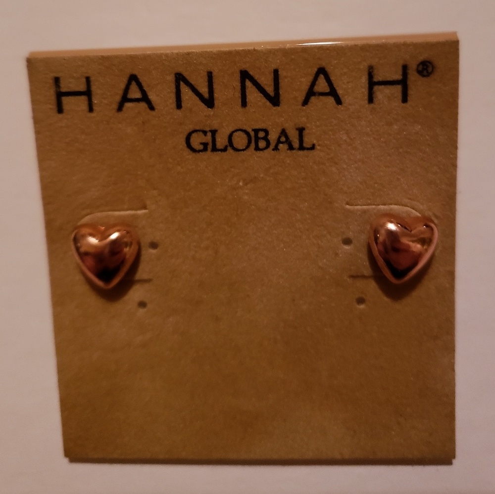 Hannah Global heart earrings NEW